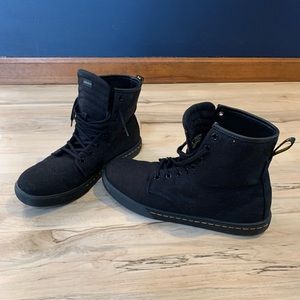 Dr. Martins canvas boot  (New) woman’s size 10, men’s size 10